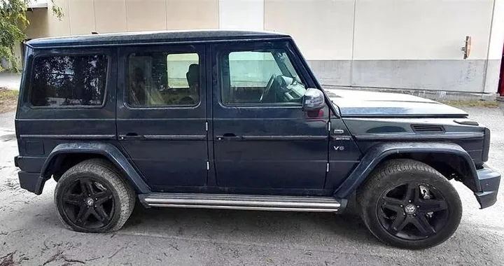 Mercedes Classe G V8 all’asta a prezzo stracciato: ma nessuno sa di che anno sia