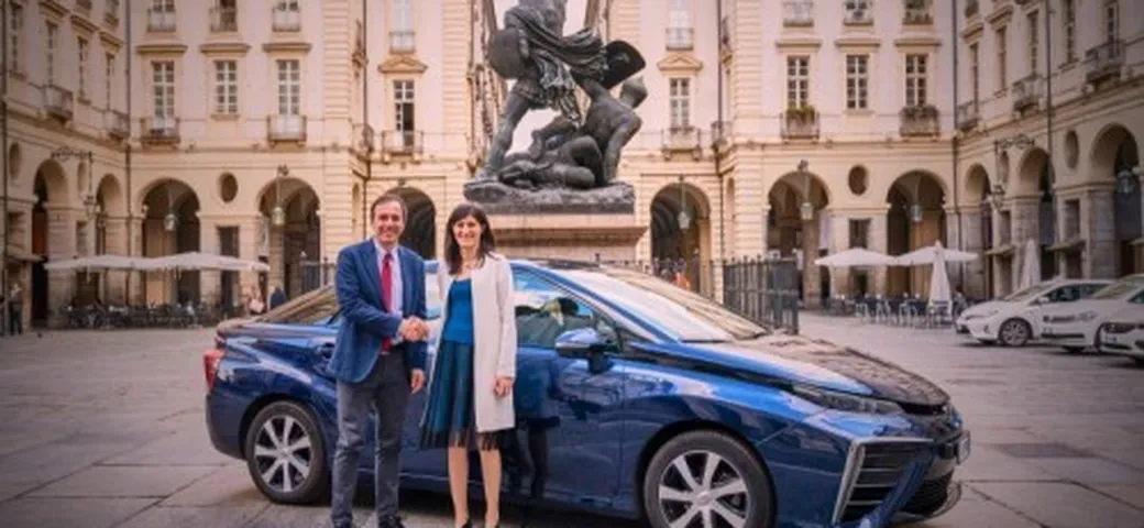 Toyota Mirai: Chiara Appendino test driver d’eccellenza