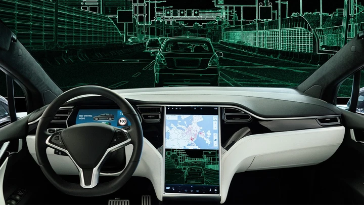 Tesla: nel 2021 raggiungerà la guida autonoma di livello 5