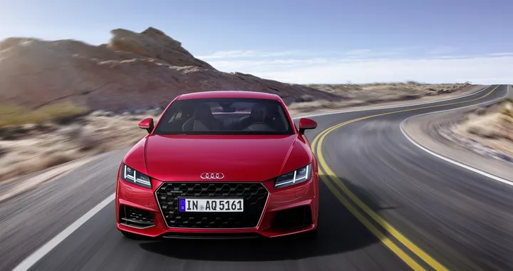 Audi TT: tutte le informazioni sul restyling di metà carriera