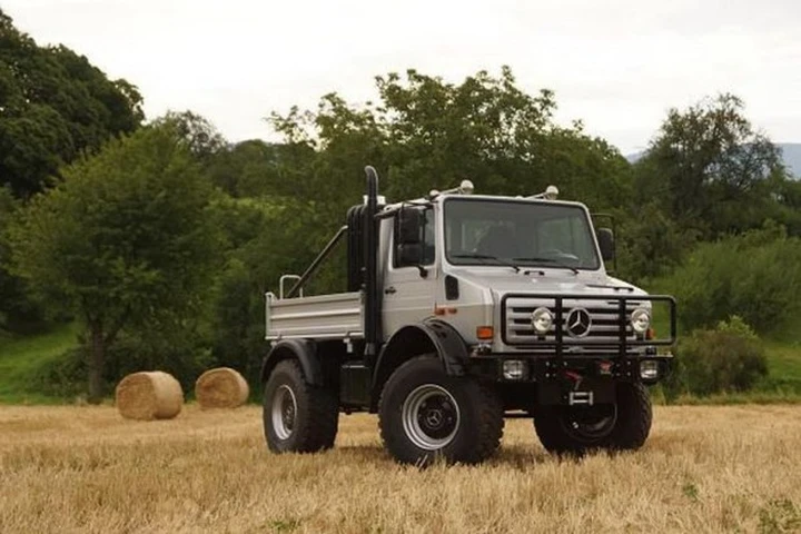 Arnold Schwarzenegger vende il suo Mercedes Unimog