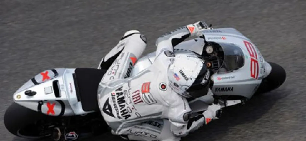 MotoGP: Jorge Lorenzo domina all'Estoril. Stoner ottimo secondo. Rossi 
