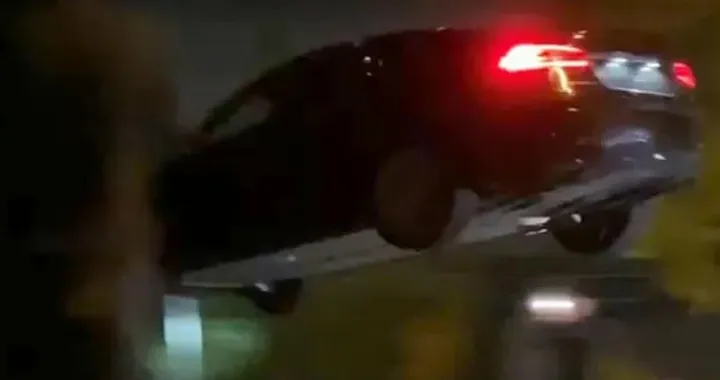 Tesla Model S punta alle stelle ma si schianta al suolo [Video]