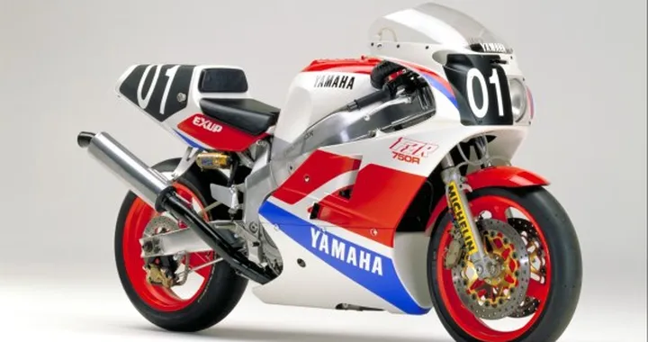 Amarcord: Yamaha FZR 750R OW01