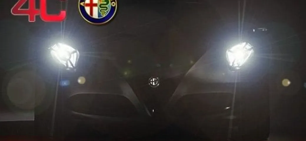 Alfa Romeo 4C: teaser della concept per il salone di Francoforte