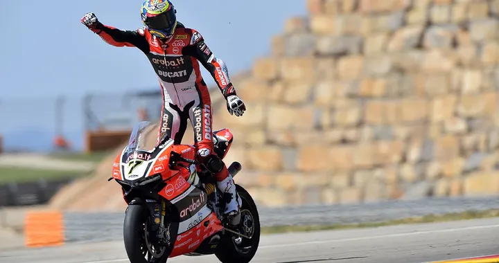 Superbike Gara 2: Re Chaz Davies, sovrano di Aragon