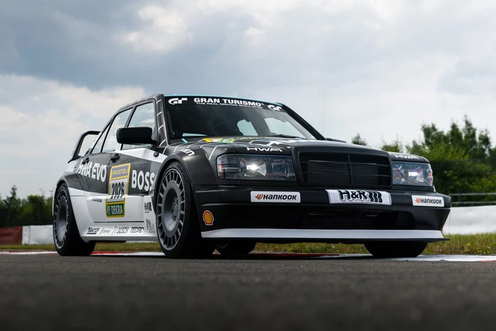 Mercedes 190E Evo ritorna in pista al Nürburgring la 