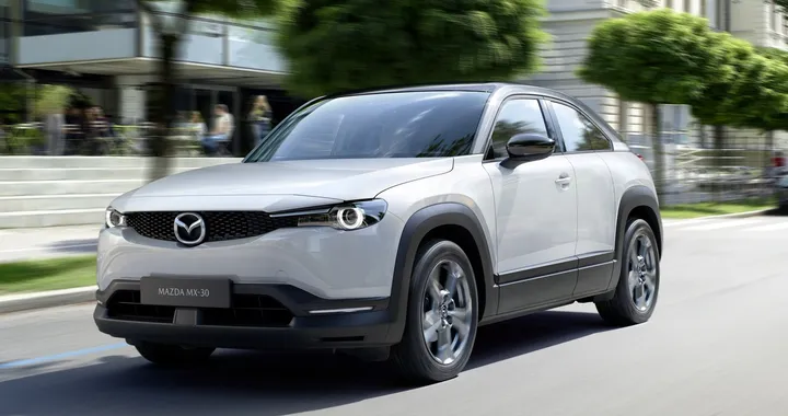 Mazda MX-30: 3 nuovi allestimenti oltre alla Launch Edition