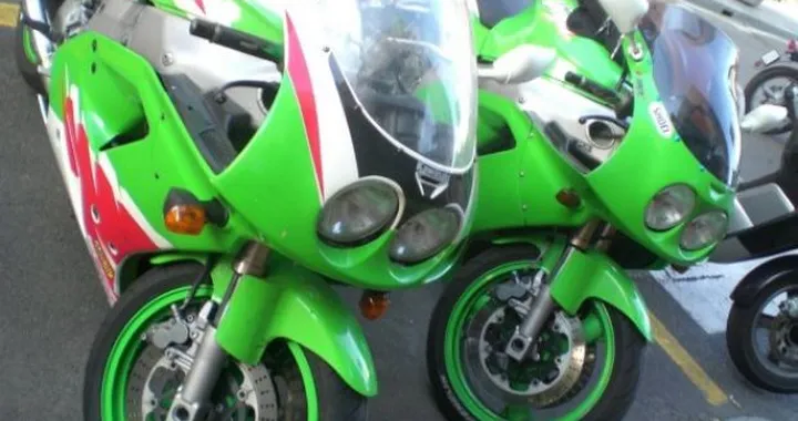 Foto del giorno: Kawasaki ZXR Replica
