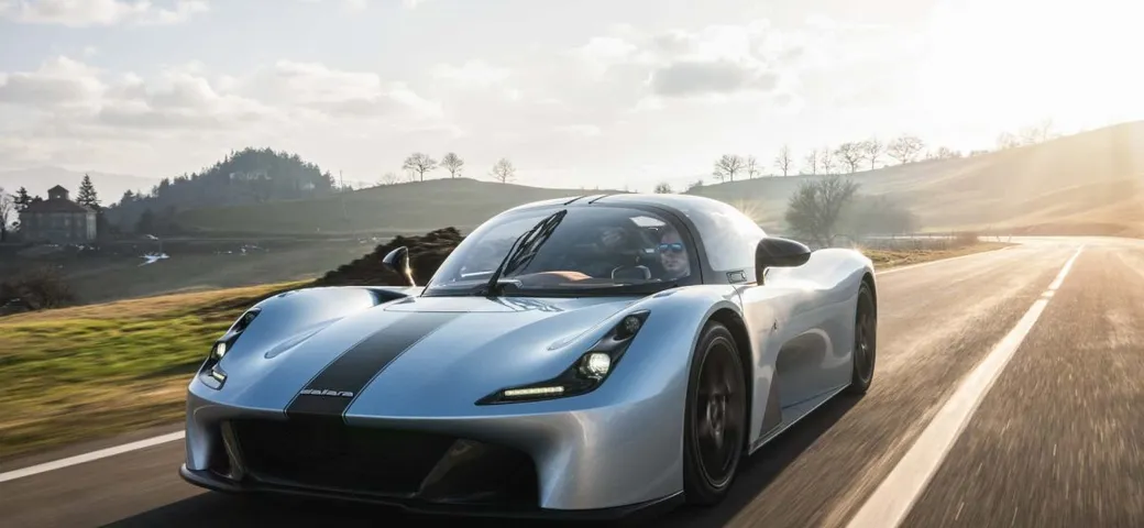 Dallara Stradale, la supercar da appena 855 kg e 400 CV di potenza
