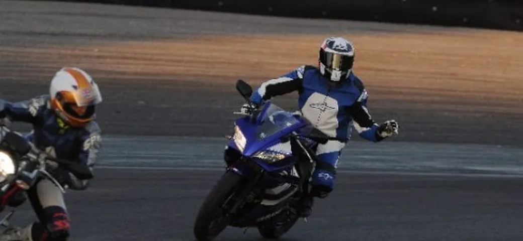Scatto in Corsa: Yamaha YZF-R125 ad Adria