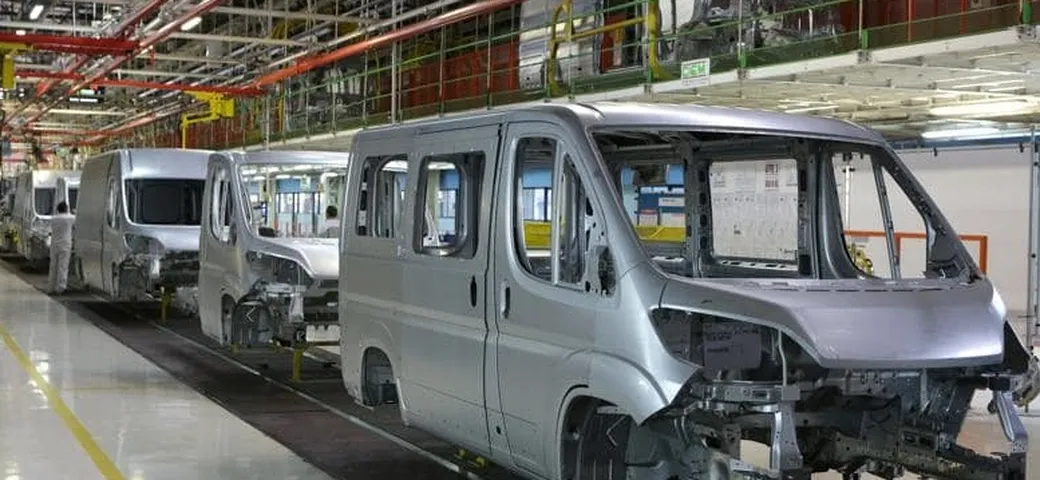 Fiat Ducato, made in Abruzzo, domina il mercato dei veicoli commerciali