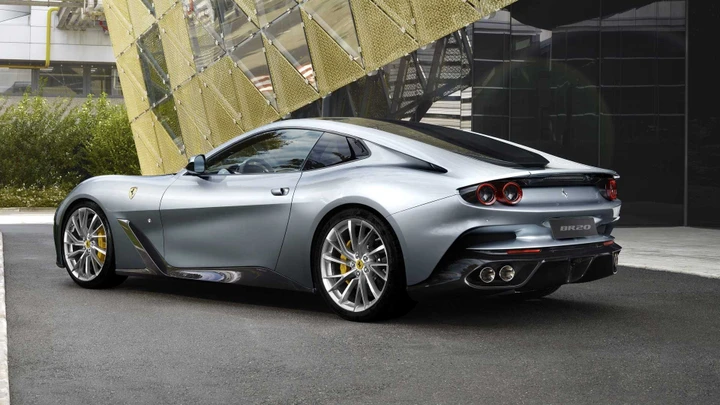 Ferrari BR20, il nuovo esemplare unico con motore V12