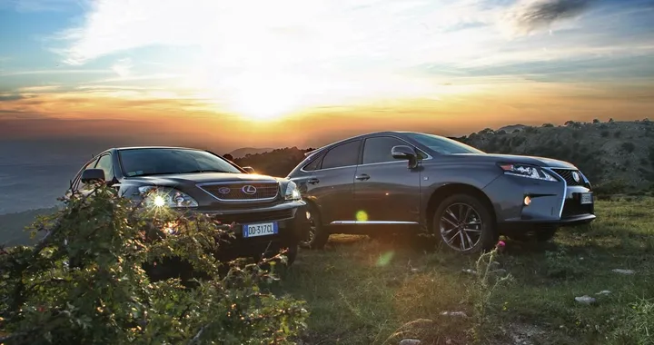 Lexus RX 450H: il test e il confronto con la RX400H