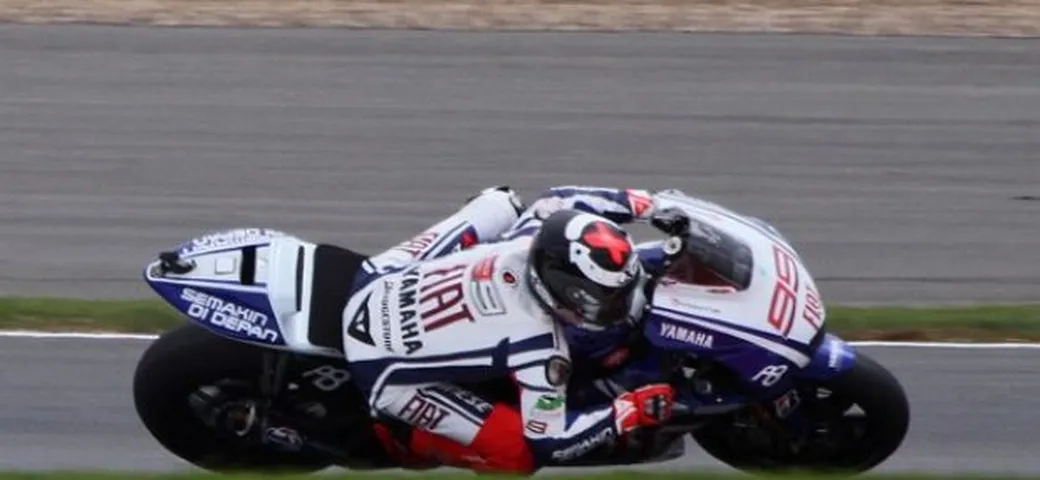 MotoGP: Jorge Lorenzo in testa alle FP1 di Assen