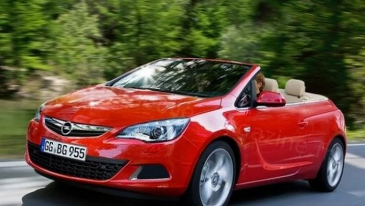 Opel: le Astra e Insignia Cabriolet più altre novità per il futuro