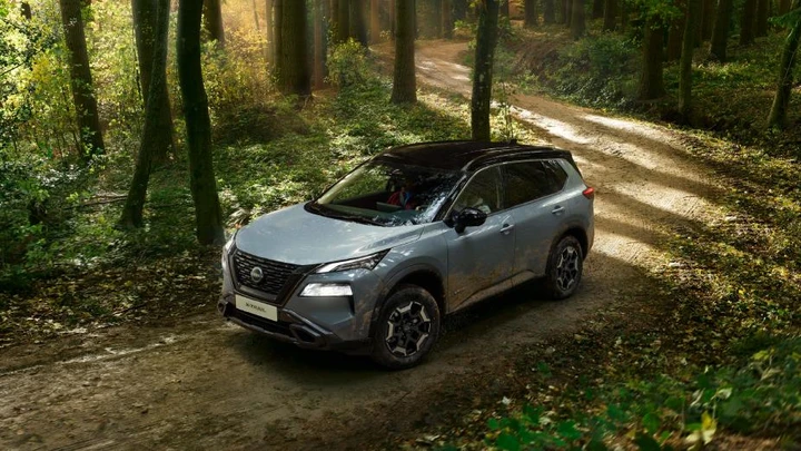 Nuova Nissan X-Trail 2026: ecco quanto costa e le versioni disponibili
