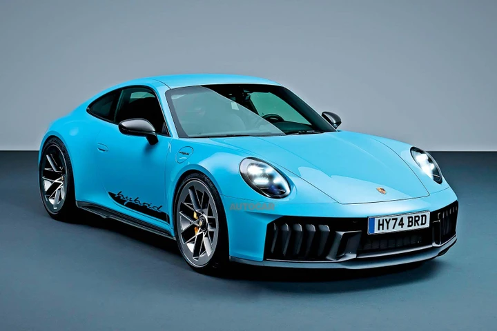 La prima Porsche 911 ibrida sarà lanciata nell'estate del 2024
