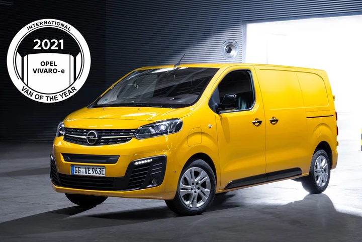 Opel Vivaro-e eletto Van of the Year 2021