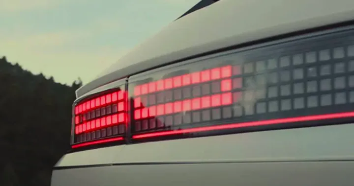 Hyundai Ioniq 5: nuovo teaser del posteriore