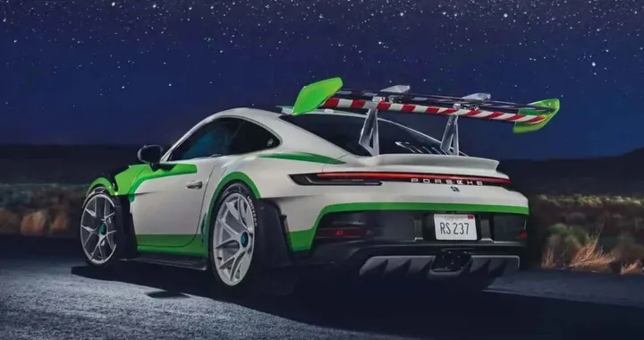 Porsche e Pixar creano tre 911 uniche ispirate a Toy Story 5