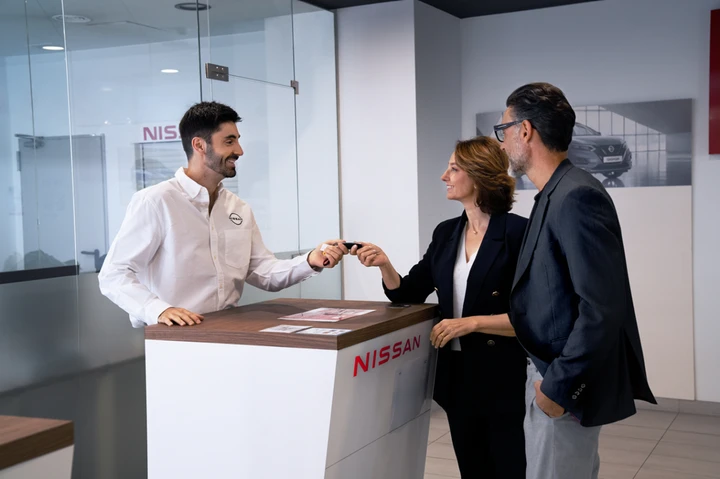 Nissan punta sulla tranquillità: garanzia fino a 10 anni e batterie coperte per 8 anni