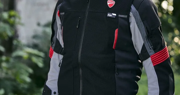 Ducati Smart Jacket: l'airbag per tutti i ducatisti