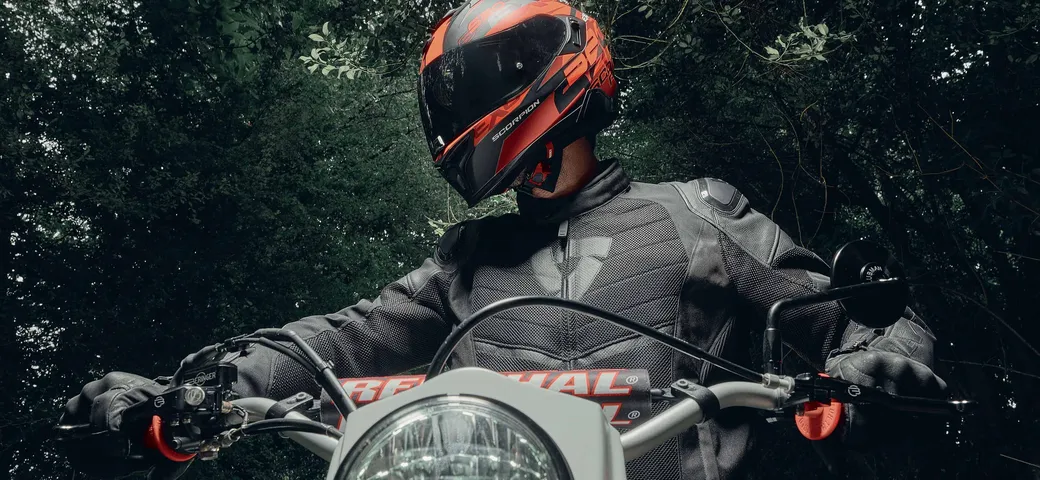 Scorpion novità 2021: ecco il casco Exo 520 Air e l'interfono Exo-com