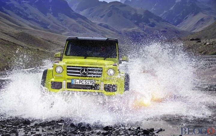 Mercedes G 500 4x4² [Video]