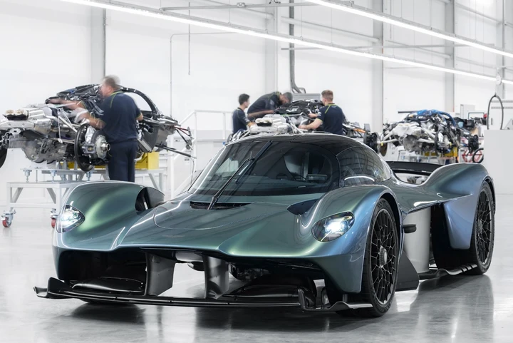 Aston Martin Valkyrie: prodotta la prima unità