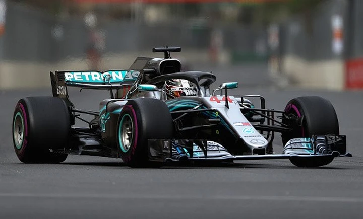 Formula 1, GP Azerbaijan 2018: vince Hamilton! Vettel beffato