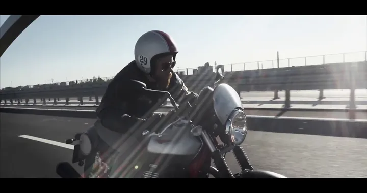V7 III RACER, Sport heritage appeal - Moto Guzzi official video