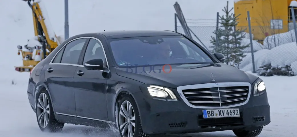 Mercedes Classe S facelift: foto spia sulla neve