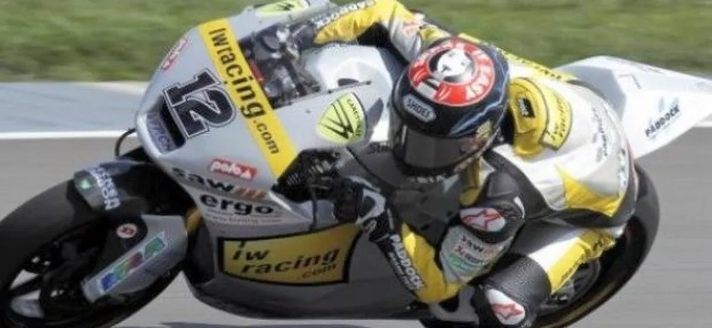 Moto2, Sepang: vince Luthi su Bradl per bandiera rossa. Marquez può ancora sperare.