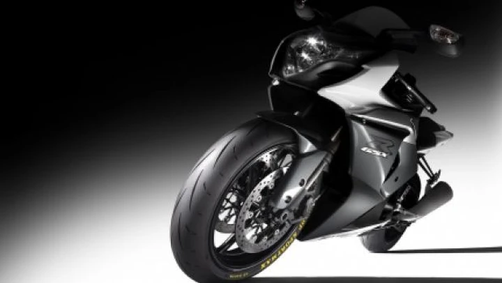 Anteprima: Dunlop GP Racer D211