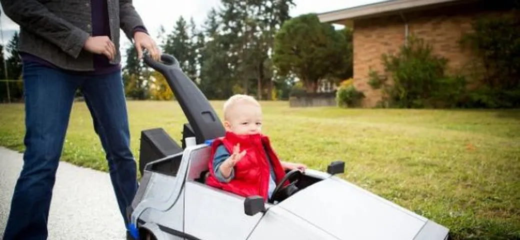 Il costume per Halloween? Una DeLorean