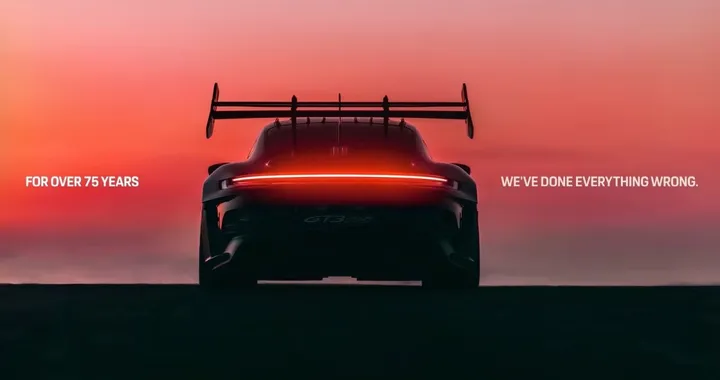 Porsche festeggia i suoi 75 anni da ribelle sempre controcorrente