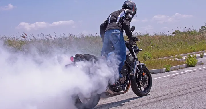 Yamaha XSR 700 Trailer emotion