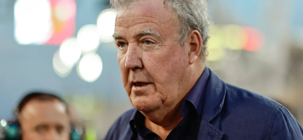 Jeremy Clarkson esulta per la discesa di Tesla ed Elon Musk