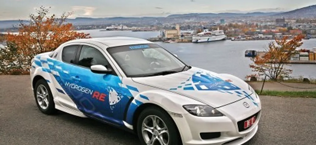 Debutta in Norvegia la Mazda RX-8 Hydrogen RE