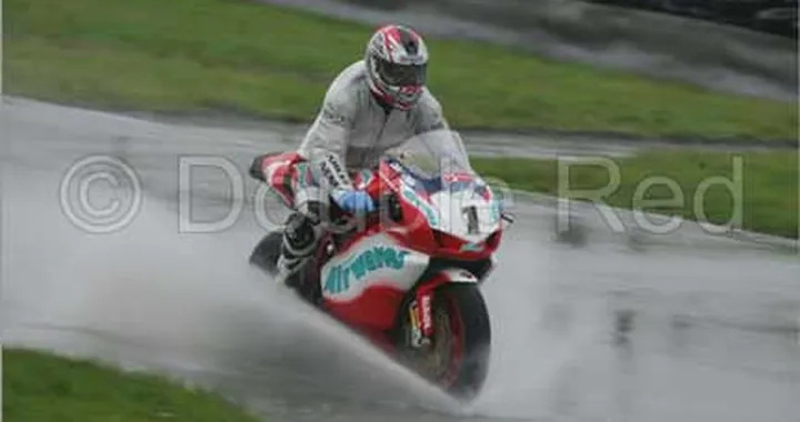 Foto del giorno: Moto-Scafo