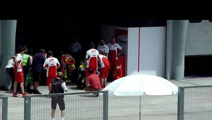 Valentino Rossi e Ducati Desmosedici GP12: primi video da Sepang