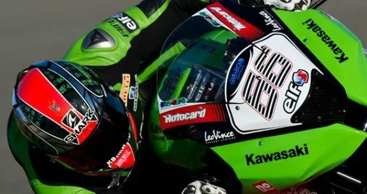 SBK, Imola: Tom Sykes si prende anche il Warm Up. Biaggi e Melandri nelle retrovie.