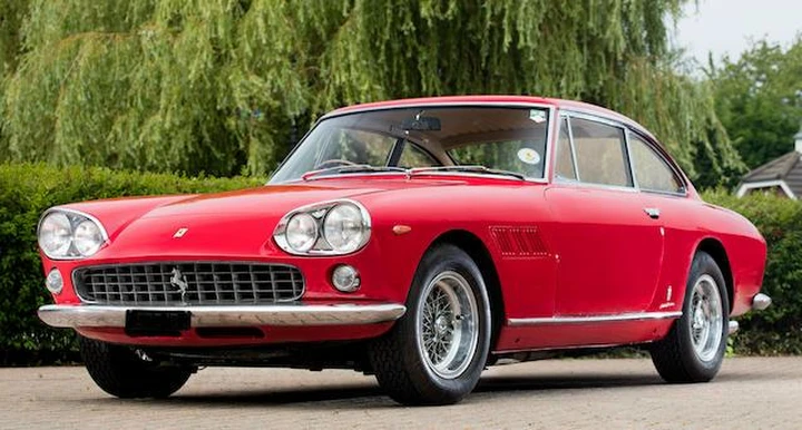 Ferrari 330 GT 2+2 all'asta da Bonhams a Goodwood