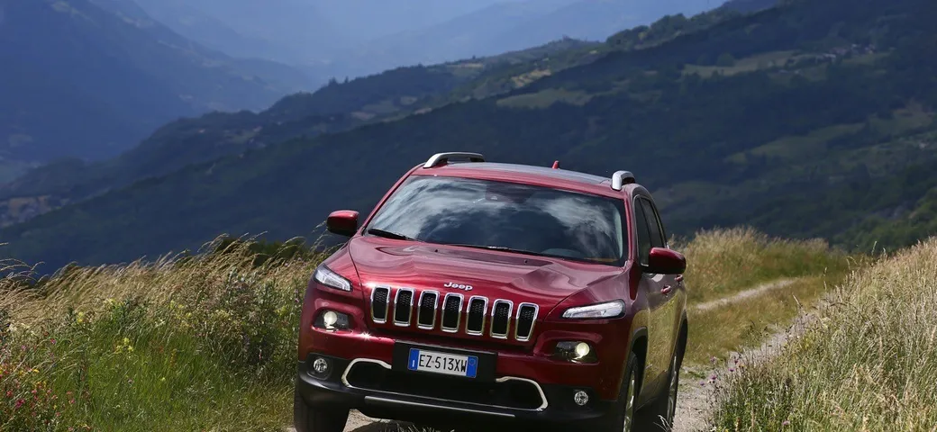 Due hacker violano l'UConnect di una Jeep Cherokee