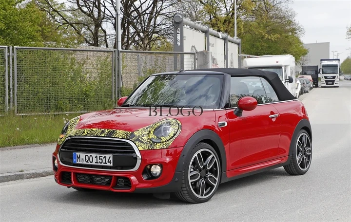 Mini Cooper facelift: foto spia 3 porte e cabrio