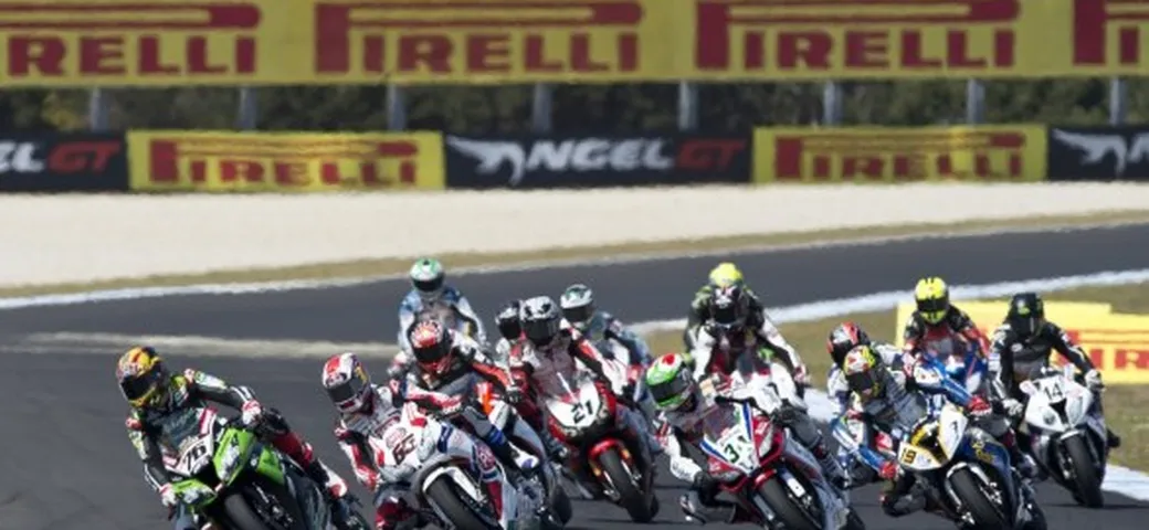 La FIM 'aggiusta' il regolamento Superbike, Supersport e Superstock 2013