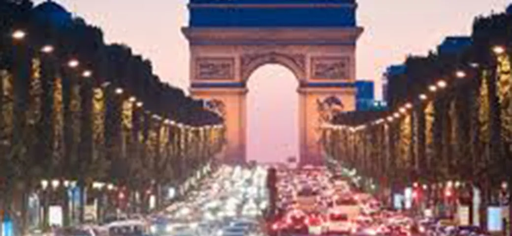 Green mobility: dal 30 agosto a Parigi limite a 30 km/h