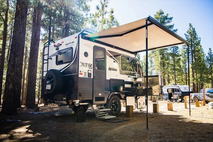 La roulotte che cambia il modo di viaggiare: pronta per l'avventura