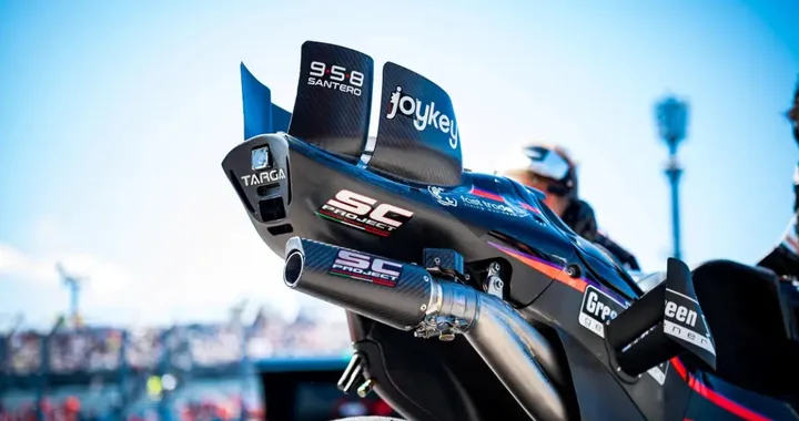 Aprilia rinnova con SC Project: nuovo scarico in carbonio per la RS GP25
